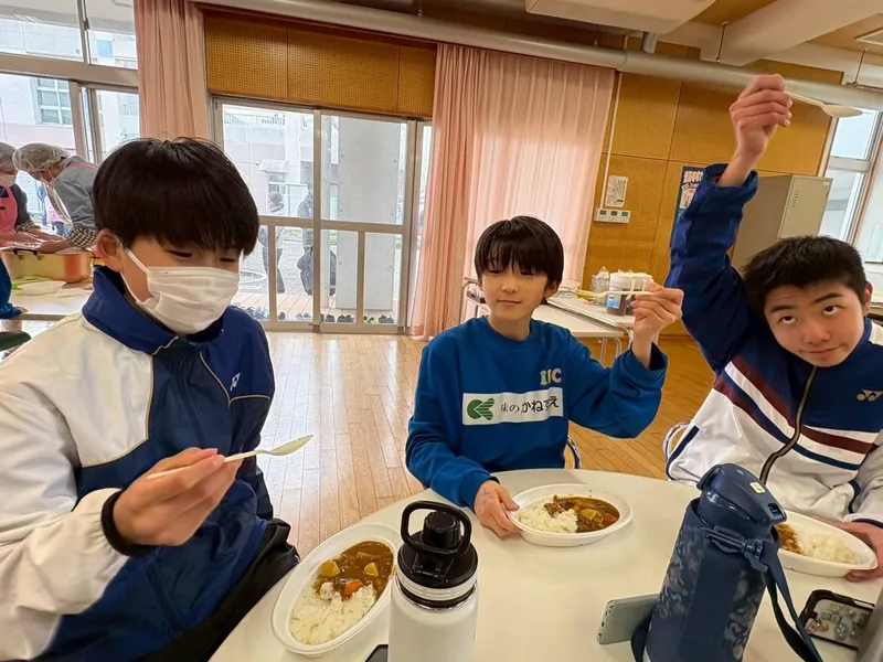 井堀バドミントンクラブの活動写真